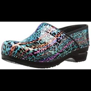 SANITA PROFESSIONAL PORTIA PRINTED PATENT CLOGS